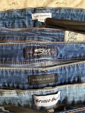 Women’s Box of jeans! 👖